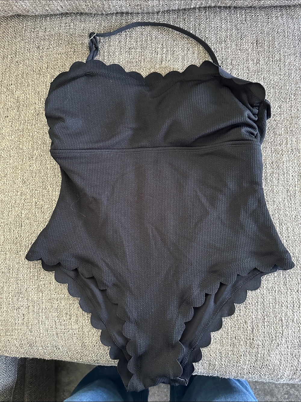 ZAFUL Black Ribbed Scalloped One Piece Swimsuit Bathing Suit Size US 6 ✨ - Picture 3 of 6